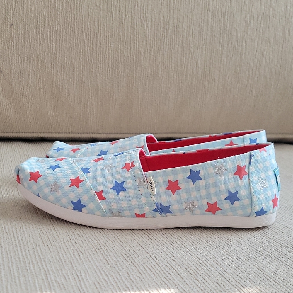 TOMS Kids' Star Print Shoes - Blue and Red new - Picture 3 of 5